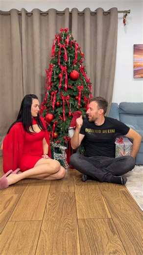 Alex & Annet on Instagram: "Happy New Year, my dear - Funny family #comedy #funny #couple #humor"