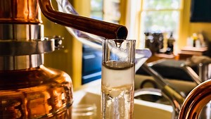 How to make your own essential oils at home: Step-By-Step Guide