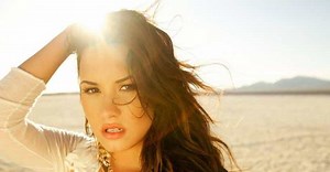 The Greatest On-Stage Celebrity Falls of All Time