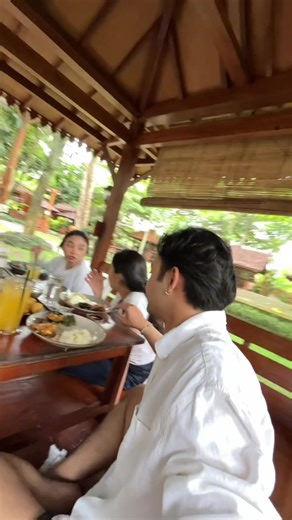 Minta Bebek: Sibling Goals yang Menggemaskan!