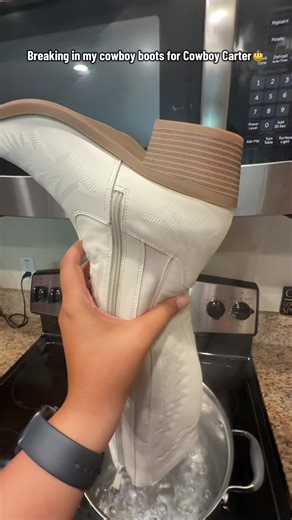 Effective Ways to Break In Cowboy Boots Quickly