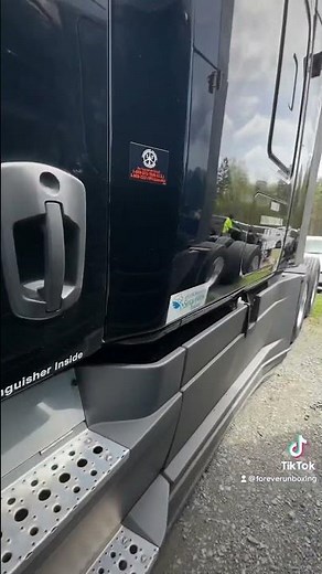 2023 Freightliner Cascadia | SFI Lease Operator