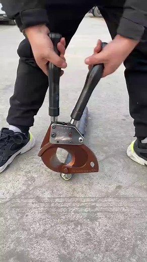 Manual ratchet gear cable cutter #viraltiktok #viralshorts #shorts #cabblecutter