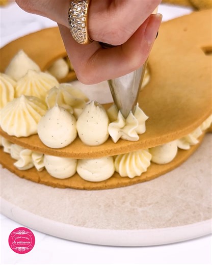 117K views · 677 reactions | Une super recette pour Pâques : le number cake vanille et citron #recette #paques #numbercake | Il était une fois la pâtisserie | Facebook