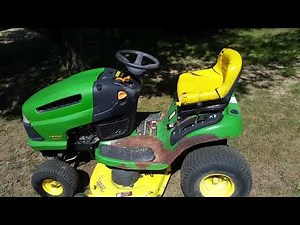 John Deere LA100 With 18.5HP Briggs and Stratton Engine Run-up and Look Over