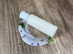 Homemade Body Lotion Recipe (Easy & Silky Smooth)