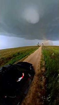 Watch this nasty EF3 #tornado intercept in the Dominator 3 in 360 degrees!