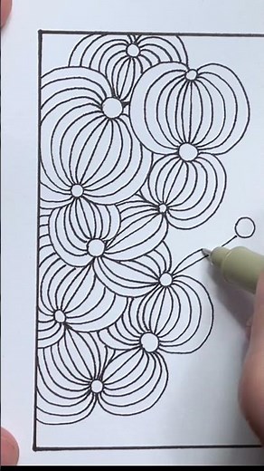 Satisfying doodles to relax and unwind