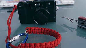 How to Make a Paracord Wrist Strap for Your Camera | Fstoppers