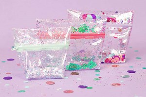 How to Make a Clear Vinyl Zipper Pouch