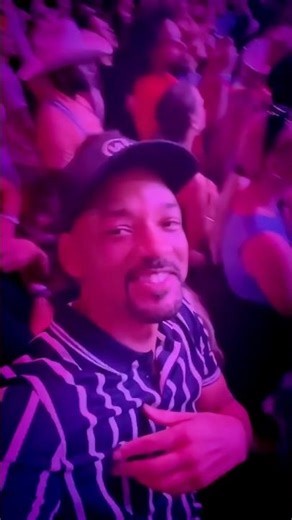 Wait a Minute… Will Smith at Willow’s LIVE Concert 😳🔥