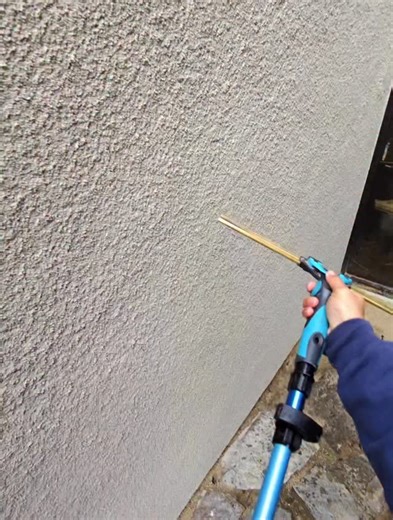 PLUS ULTRA WINDOWS on Instagram: "New pole is so sick 🔥🙌🏽 #windowcleaning #fypage #palmsprings #businessowner #pov"