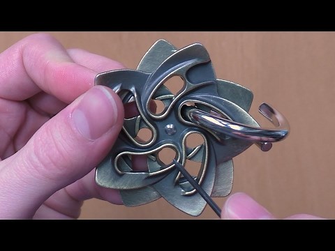 E14 - SOLUTION - Helix by Hanayama Cast Puzzles