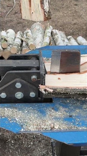 Small sliding table saw, wood sawing machine