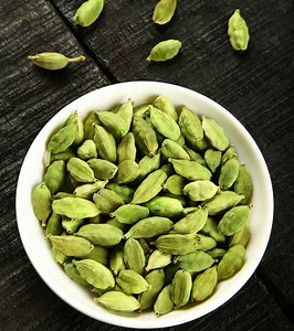 Cardamom Benefits: 25 Powerful Health, Skin & Hair Perks