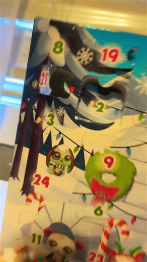 Open LPs calendar with me!!! #christmas #lps