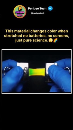 This Material Changes Color When You Stretch It 😳🌈