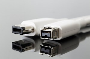 What Is a FireWire Cable Used For? | Techwalla