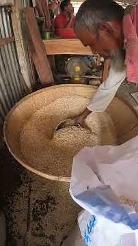 Amazing Puffed Rice Making Full Process in Factory | FoodStuff
