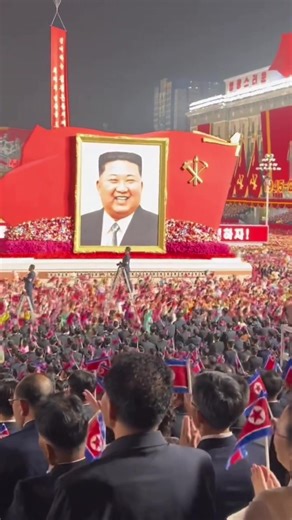 The annual sale of souvenirs commemorating the supreme leader has begun.#northkorea #dprk #kimjongun