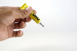 How To Get Super Glue Off A Quartz Countertop