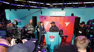 Who is announcing the Super Bowl? A first time duo for the big game