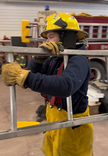 Mastering Firefighter Ladder Techniques and Safety