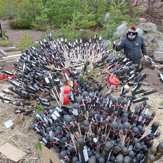 7M views · 76K reactions | 6,000 Fireworks Fired at 3,000 Fireworks –...