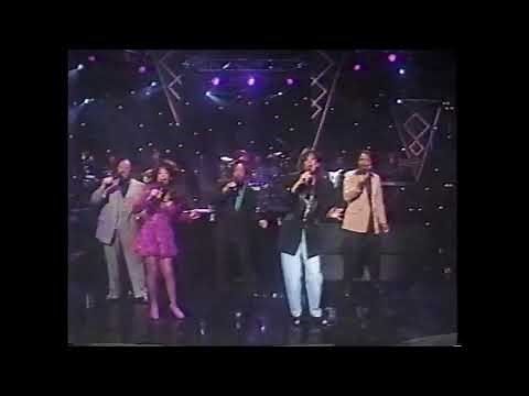 5th Dimension reunited "Aquarius Let the Sunshine In" on Arsenio 1991