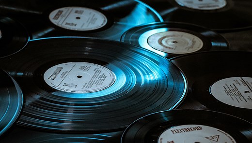 EP vs. LP: What’s the difference? Does it matter in 2024? | Native Instruments Blog