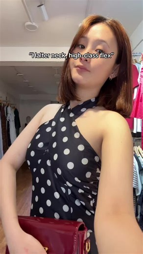 High-Class Halter Neck Fashion Trends