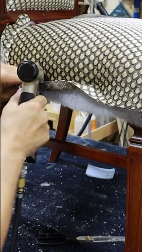 STEP BY STEP REUPHOLSTERING A DINING ROOM CHAIR - ALO upholstery