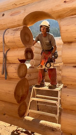 167K views · 3.6K reactions | One of are most popular videos of Dave cutting an archway in a Western Red Cedar Log Wall for a cabin we built a few years back. When we completed the crafting of this log cabin it was delivered to a fishing resort where we built 8 of these cabins. #logcabin #logcottage #logwall #woodcraft #logcabinhomes #rustic #builder #logcabinbuilding #loghouse #handcraftedloghomes #buildingyourdreamfromnature | Lake Country Log Homes - LCLH | Facebook