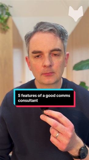 5 features of a good comms consultant - if you’re looking to hire one or become one! #comms #freelance #marketing #consultant #commstips