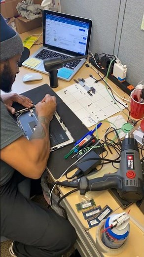 Microsoft Surface Pro 7 Screen repair.