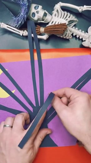How to make a spooky construction paper Halloween tree art project for kids. This easy halloween diy paper craft activity idea is so much fun for kids. The spooky paper tree activity would be so much fun to make at your next halloween party. Supplies: 🎃 Construction Paper 🎃 Scissors 🎃 Glue Stick 🎃 Pencil #halloween #papercraft #kidsart #halloweencrafts #kidsart #easycrafts #kidsactivities | Timm Sevitz