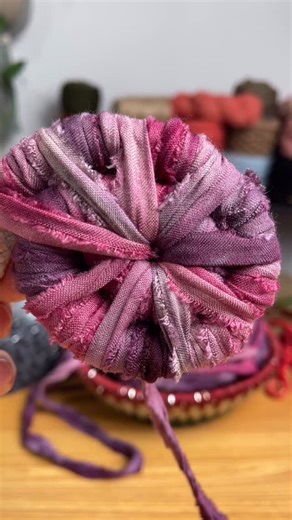 Cre | Coiled Baskets & Fiber Art Instructor on Instagram: "Start a new basket with me! I’m in love with these colors! They look so good together, I can’t wait to see how this basket turns out! I’m using ½-inch thick filler cord (now available on my site!) and it’s perfect for coiling. The entire site is 25% off right now, no code needed. Follow along to see the finished basket! Shop the Handy Knots link in my bio. #Basketcoiling #basketweaving #basketweave #coiledbasket #coilbasket #coiledtray #