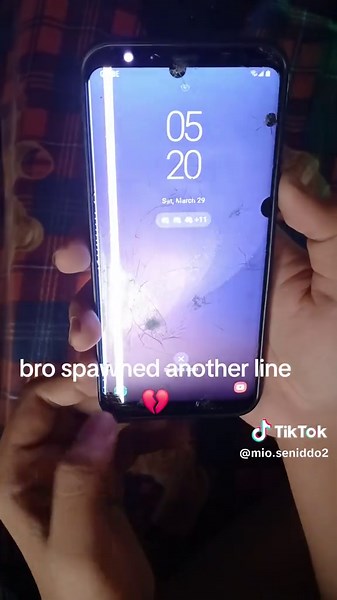 bro I think this amoled is dying #fyp #samsung #struggling #sad