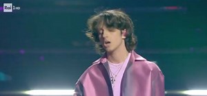 VIDEO "FARFALLE" SANGIOVANNI/ Canzone Sanremo 2022: libertà e leggerezza