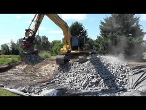 Rototilt: general excavating with a tiltrotator