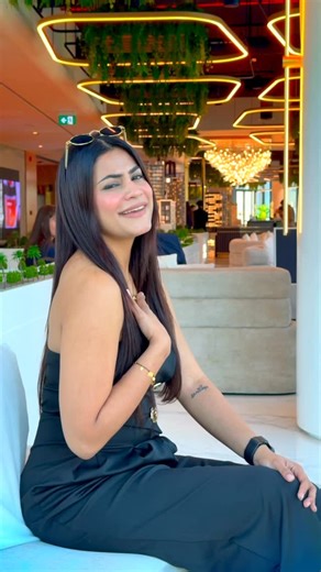 Kritika malik on Instagram: "🖤🖤"