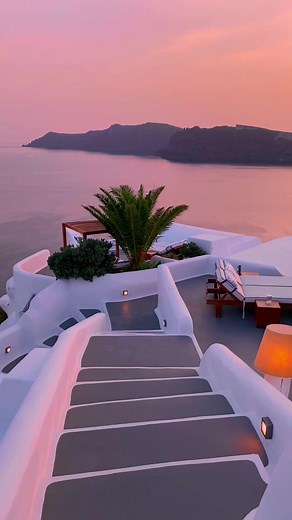 Santorini Greece Sunset: A Breathtaking Display in Paradise