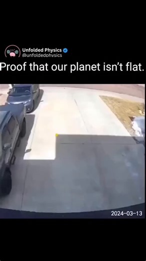 Unfolded Physics on Instagram: "The solar analemma is a perfect example of how Earth's tilt and orbit shape what we see in the sky. If you take a photo of the Sun from the same spot and at the same time every day for a year, it traces a figure-eight pattern. This happens because our planet is tilted on its axis (by about 23.5°) and moves around the Sun in an elliptical orbit. Together, these factors change the Sun’s position slightly each day. It’s a simple yet powerful visual proof that Earth i