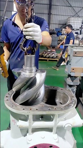 The Heart of Efficiency: What Makes a Screw Compressor Rotor Special? 🔄