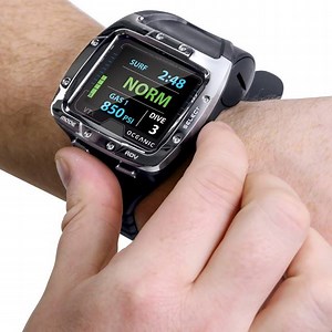 The Oceanic VTX is packed with features including large OLED color screen, Wireless HP transmission, Dual Algorithm and multiple dive modes. For a closer look, check out this video from Scuba Diving magazine. #OceanicWorldwide | Oceanic Worldwide