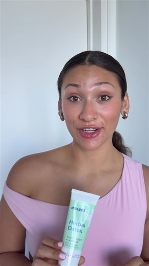 67 reactions · 4 comments | Fed up with stubborn skin issues that just won't quit?  ​​​​​​​​​​​​​​​​​​ Try EMUAID® 隸‍♀️ Powered by our revolutionary EMUTANEOUS® delivery system, EMUAID® dives deep to tackle over 100 skin issues at their source!  Trusted by millions worldwide, EMUAID® products offer hope where others have failed. " | Emuaid | Facebook