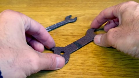 Restore Rusted Tools with Simple Electrolysis Technique
