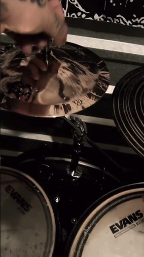 how do you set up your bell cymbal?