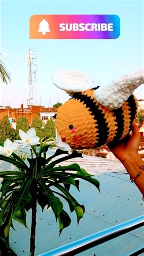 Handmade Bee DIY #easy #crochet #diy #craft #handmade