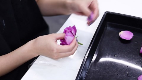 Transforming Flowers into Timeless Works of Art